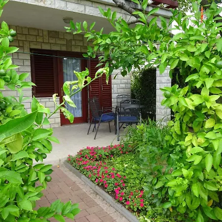 Apartments Niko Sukošan Esterno foto