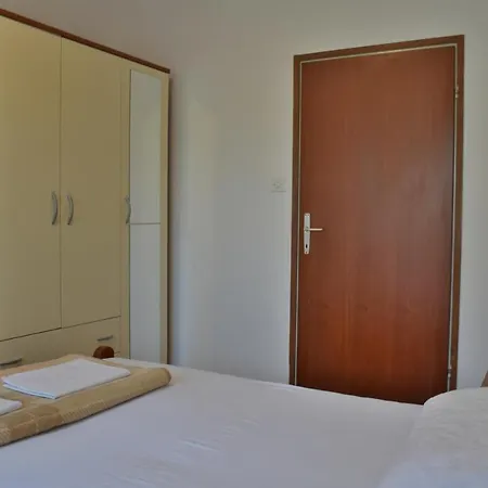 Apartments Niko Sukošan Esterno foto
